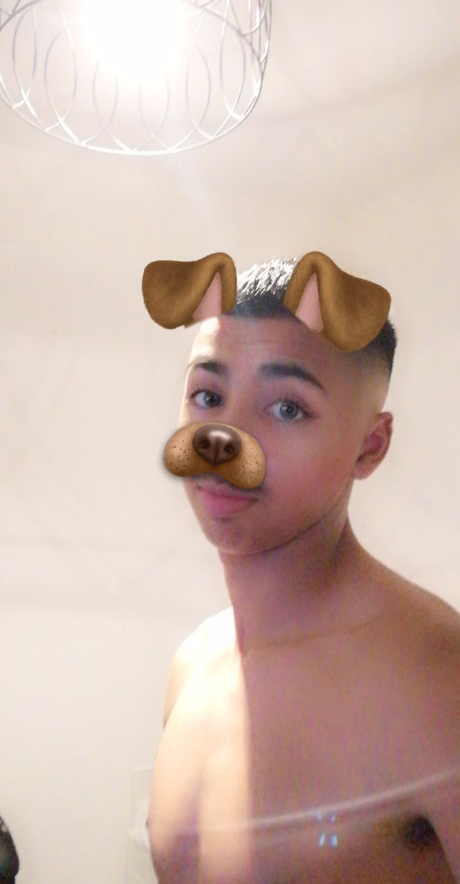 Profil de Abderrahmen, 22 ans, Rencontre Mature à Drinklange