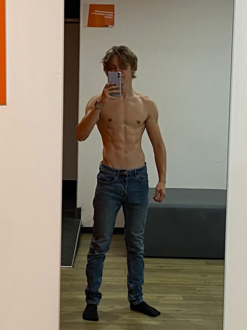 Profil de Akiva, 21 ans, Rencontre Mature à Deiffelt