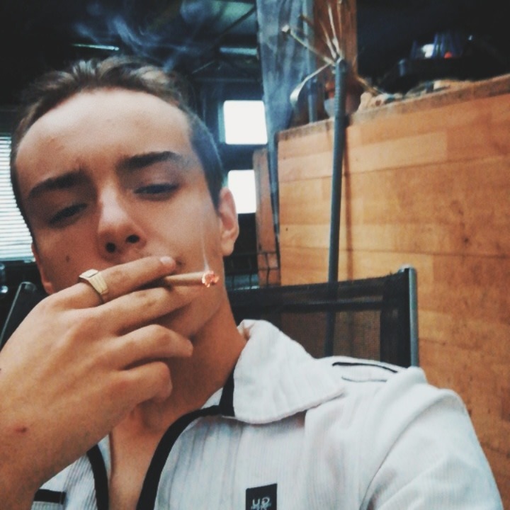 Profil de Akram, 20 ans, Rencontre Mature à Reuland