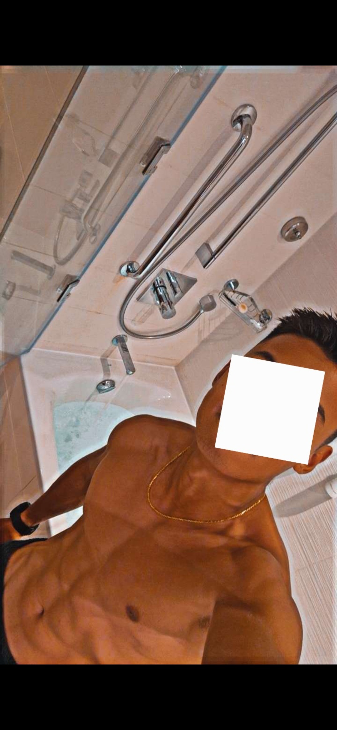 Profil de Merouane, 22 ans, Rencontre Mature à Heinerscheid