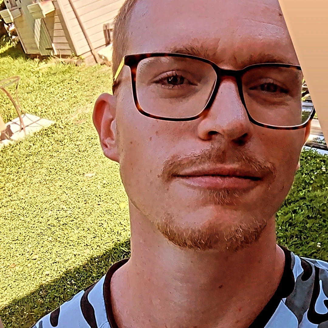 Profil de Nestor, 25 ans, Rencontre Mature à Reckange