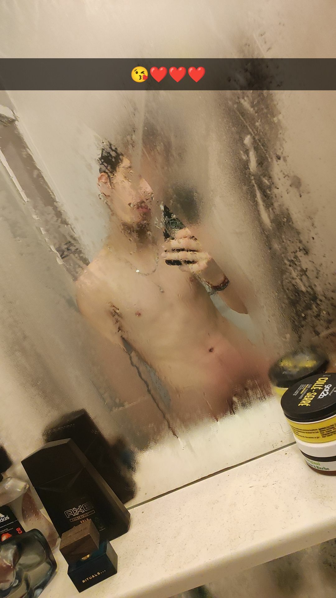 Profil de Ardian, 26 ans, Rencontre Mature à Hinterhassel