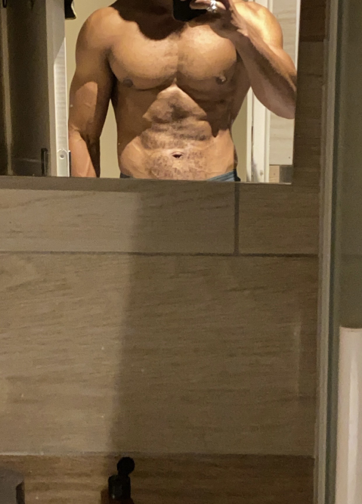 Profil de Abdelali, 27 ans, Rencontre Mature à Troine