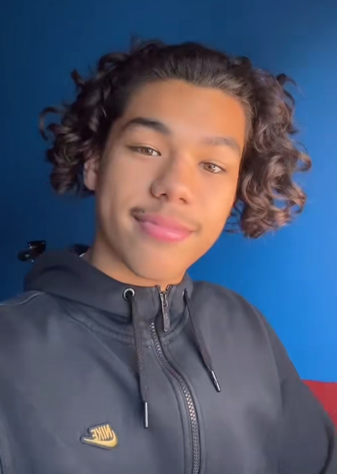 Profil de Jake, 21 ans, Rencontre Mature à Grass