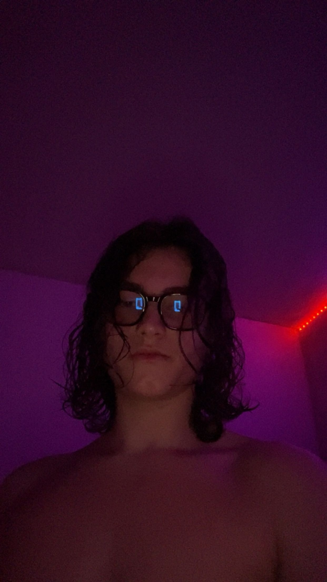 Profil de Cosma, 22 ans, Rencontre Mature à Schieren