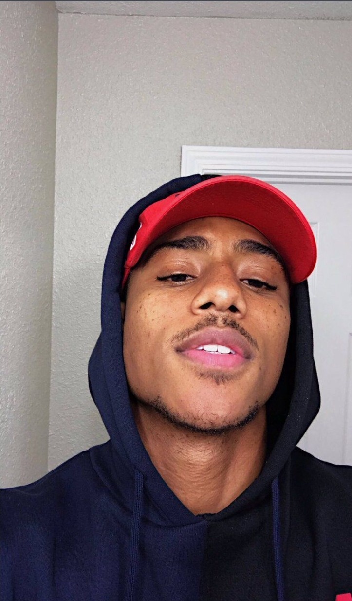 Profil de Dionis, 23 ans, Rencontre Mature à Hoscheid