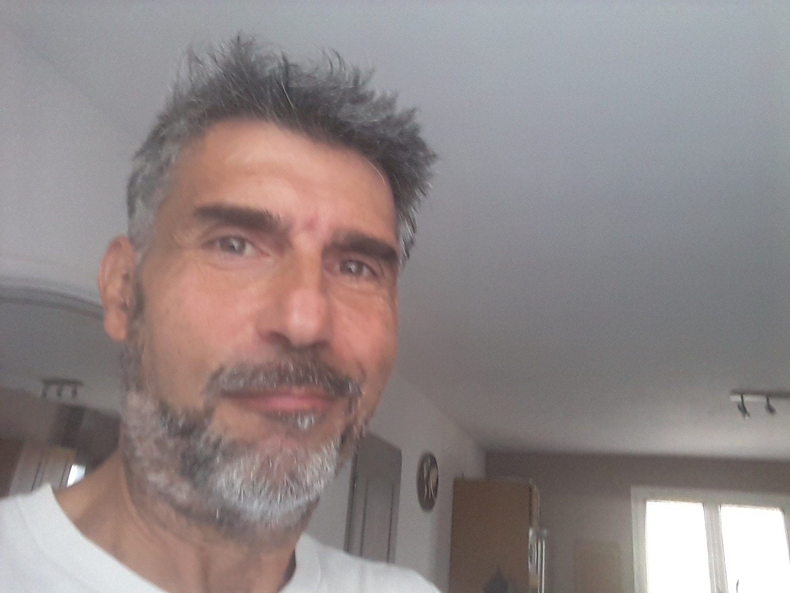 Profil de Junaid, 55 ans, Rencontre Mature à Hinterhassel