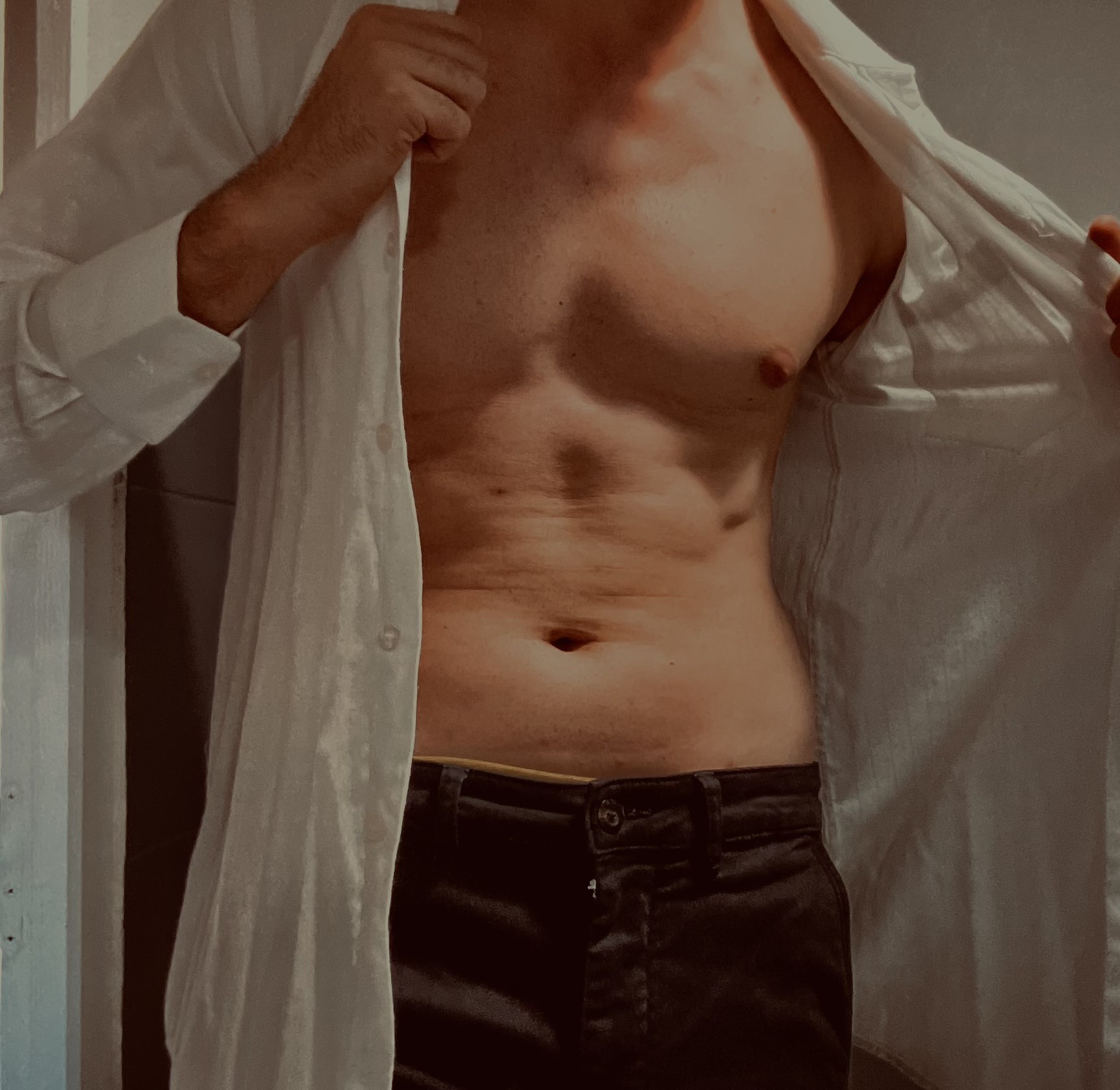 Profil de Majdi, 32 ans, Rencontre Mature à Niederwampach